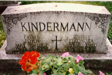 Tonbstone of John and Eleonora Kinderman, Sacred Heart Cemetery, Oshkosh, WI.